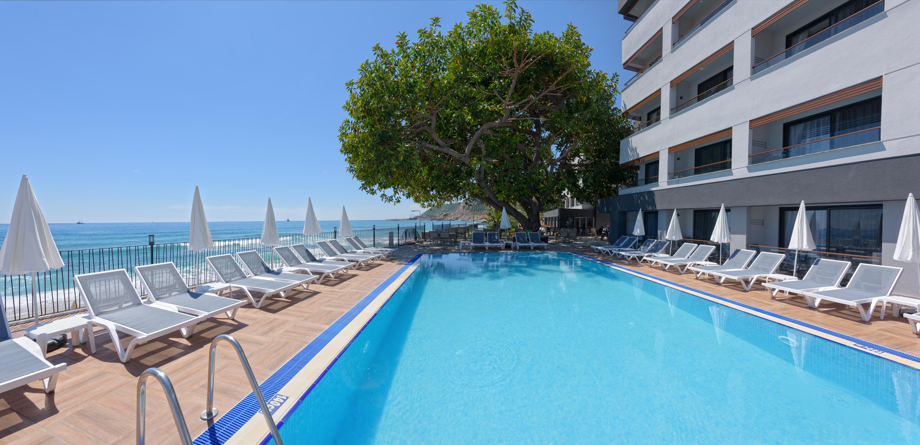 Hotell Floria 4*