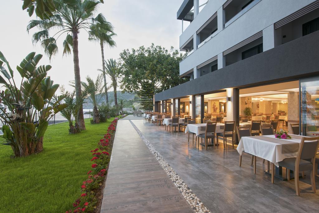 Floria Hotell 4*